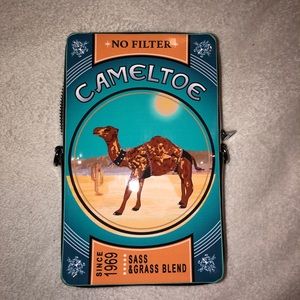 Dollskill Cameltoe purse